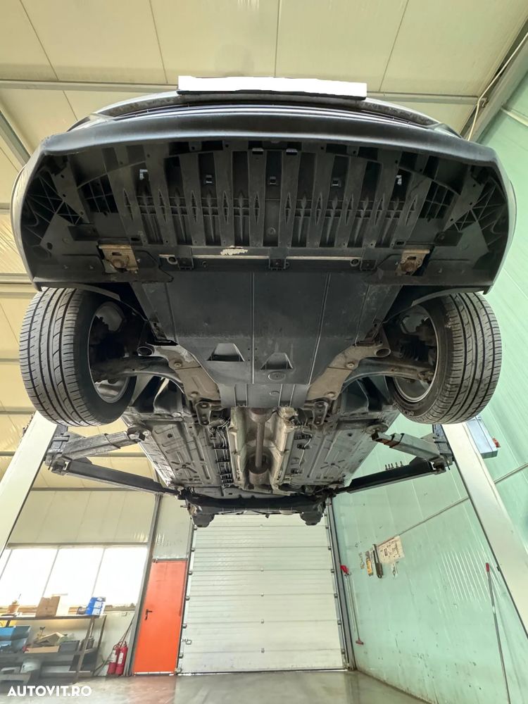 Renault Megane 1.6 16V 110 Paris Business - 21