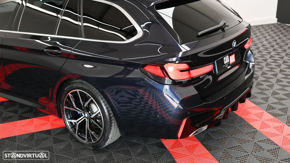 BMW 520 d Pack Desportivo M Auto - 22