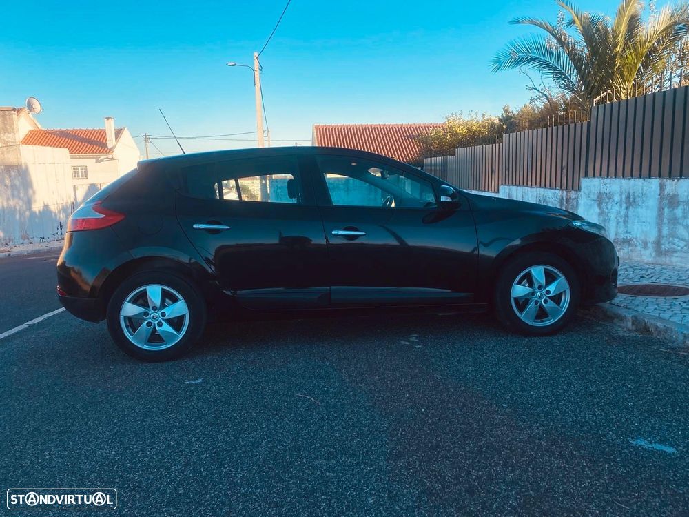 Renault Mégane 1.5 dCi Dynamique CO2 Champion - 8