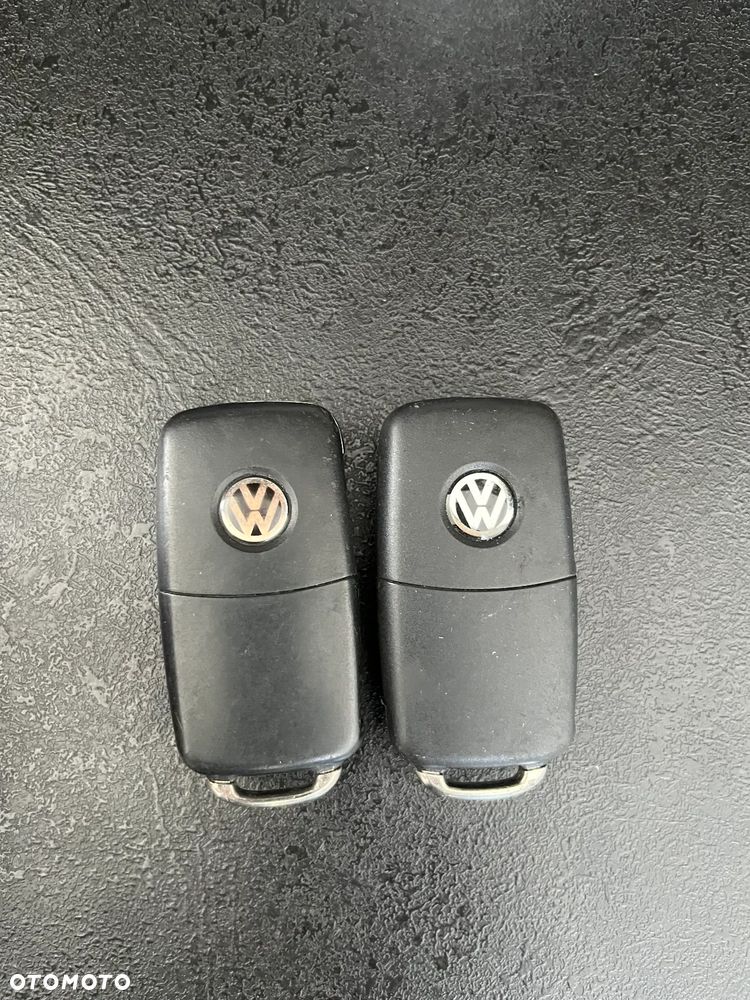 KLUCZYK PILOT VW VOLKSWAGEN 5K0837202AD - 2
