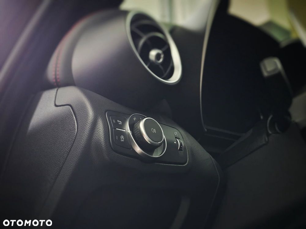 Alfa Romeo Giulia 2.0 Turbo Competizione Q4 - 14