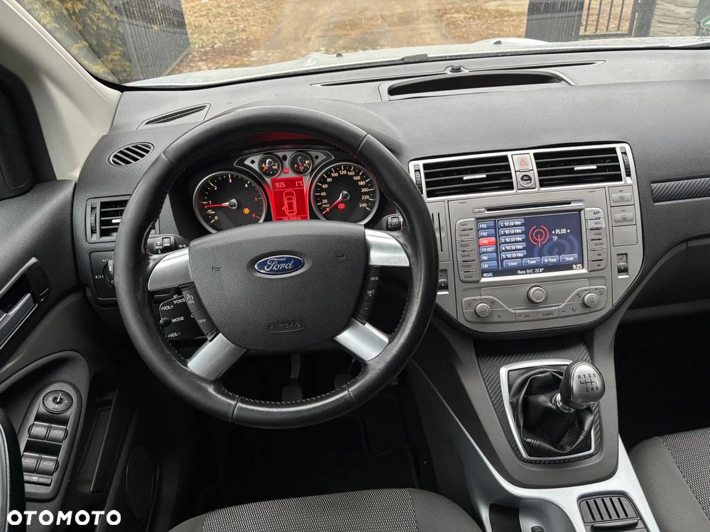 Ford Kuga 2.0 TDCi Titanium - 8