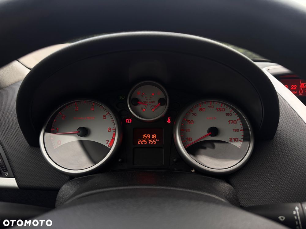 Peugeot 207 1.4 16V Sporty - 17