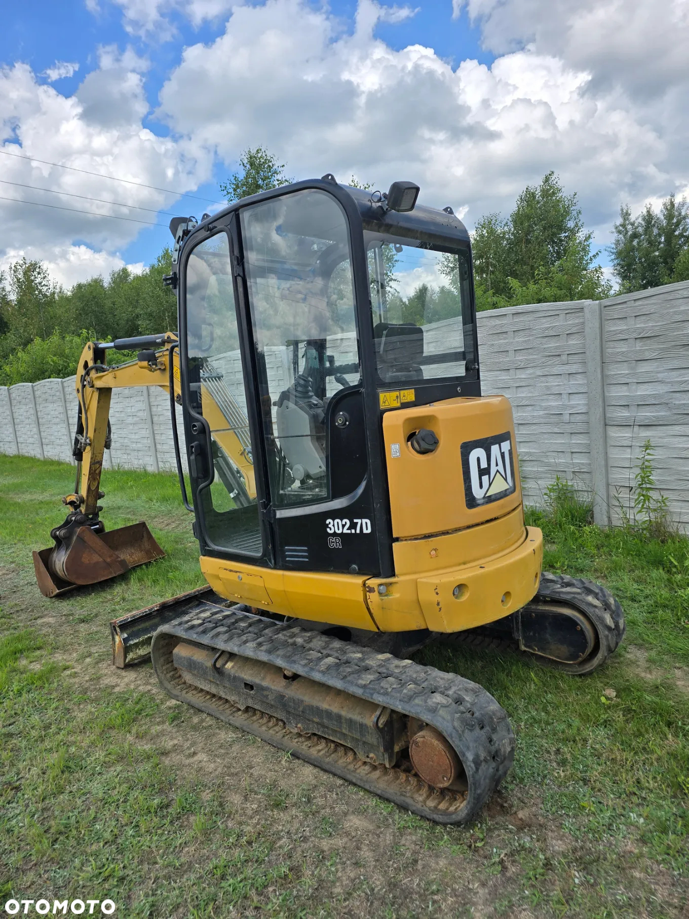 Caterpillar - 6