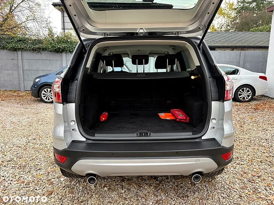 Ford Kuga 1.5 EcoBoost 2x4 Business Edition - 11