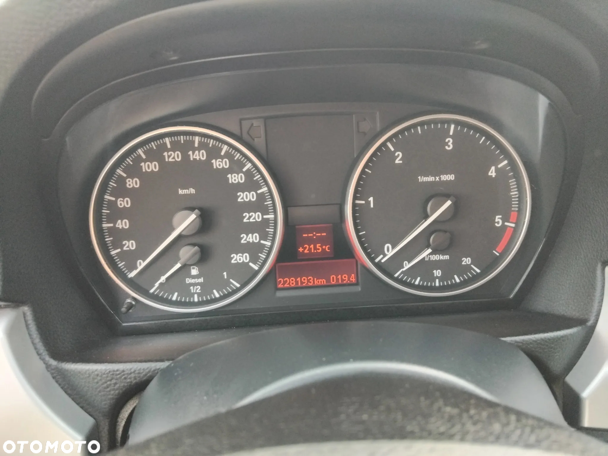 BMW Seria 3 318d - 9