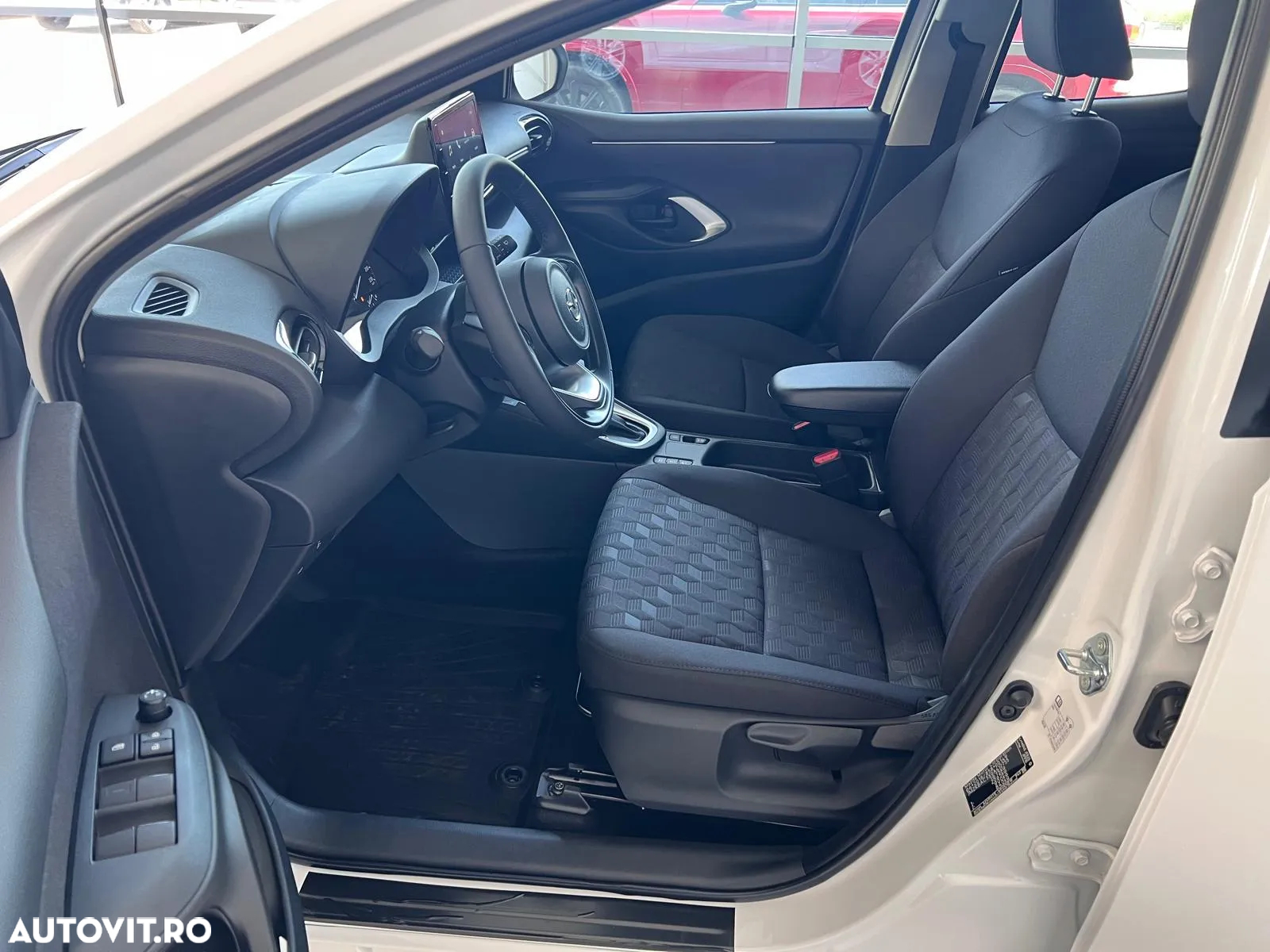 Mazda 2 Hybrid G116 CVT Centre-Line - 11