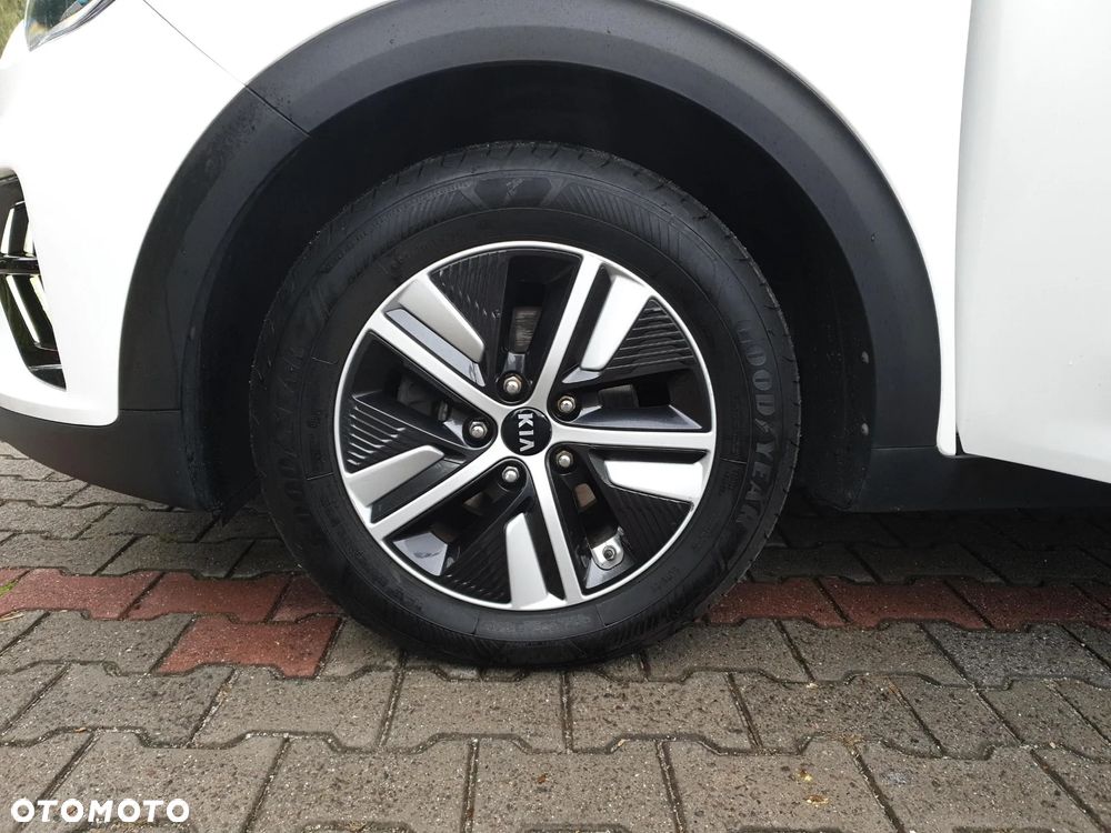 Kia Niro 1.6 GDI Hybrid L Business Line - 18
