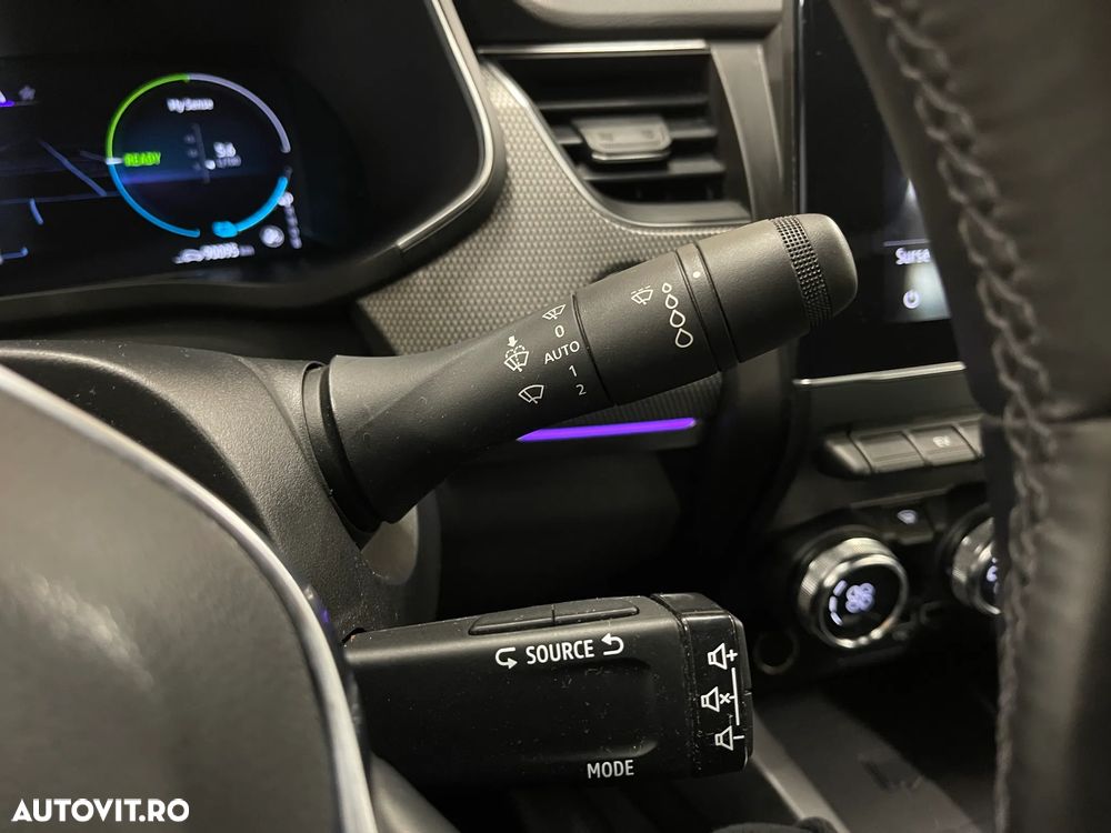 Renault Arkana E-TECH Hybrid 145 Techno - 26