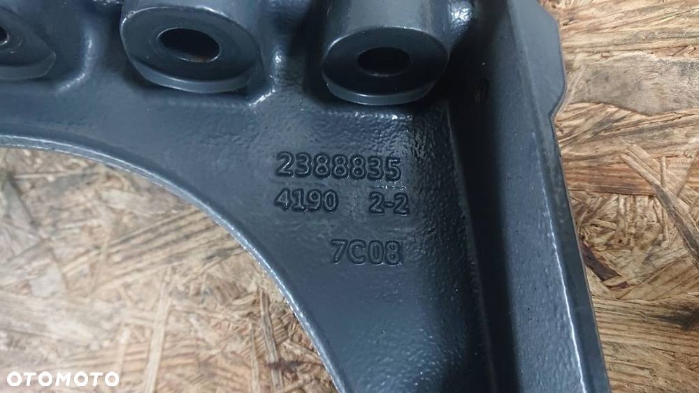 # SCANIA R S XPI ALBATROS EURO 6 DC13 2017r ŁAPA PODSTAWA MOCOWANIE WSPORNIK SKRZYNKI AKUMULATORÓW 2388835 - 3