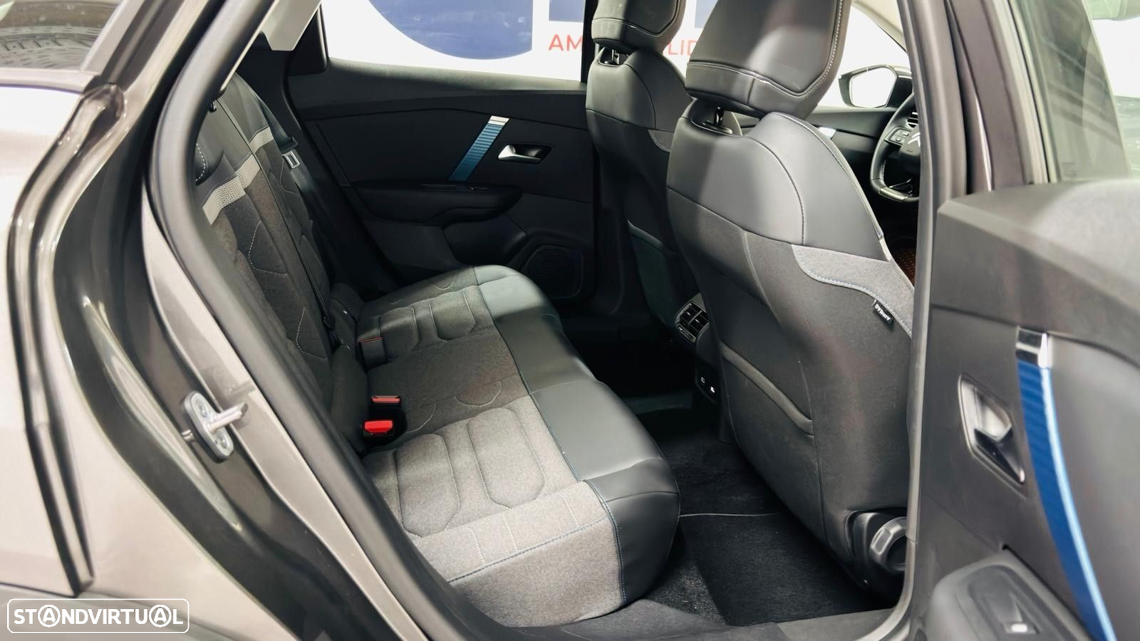 Citroën e-C4 50 kWh Shine - 7