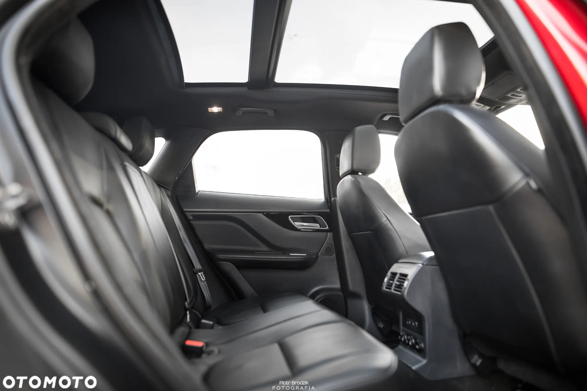 Jaguar F-Pace 25t AWD Prestige - 14