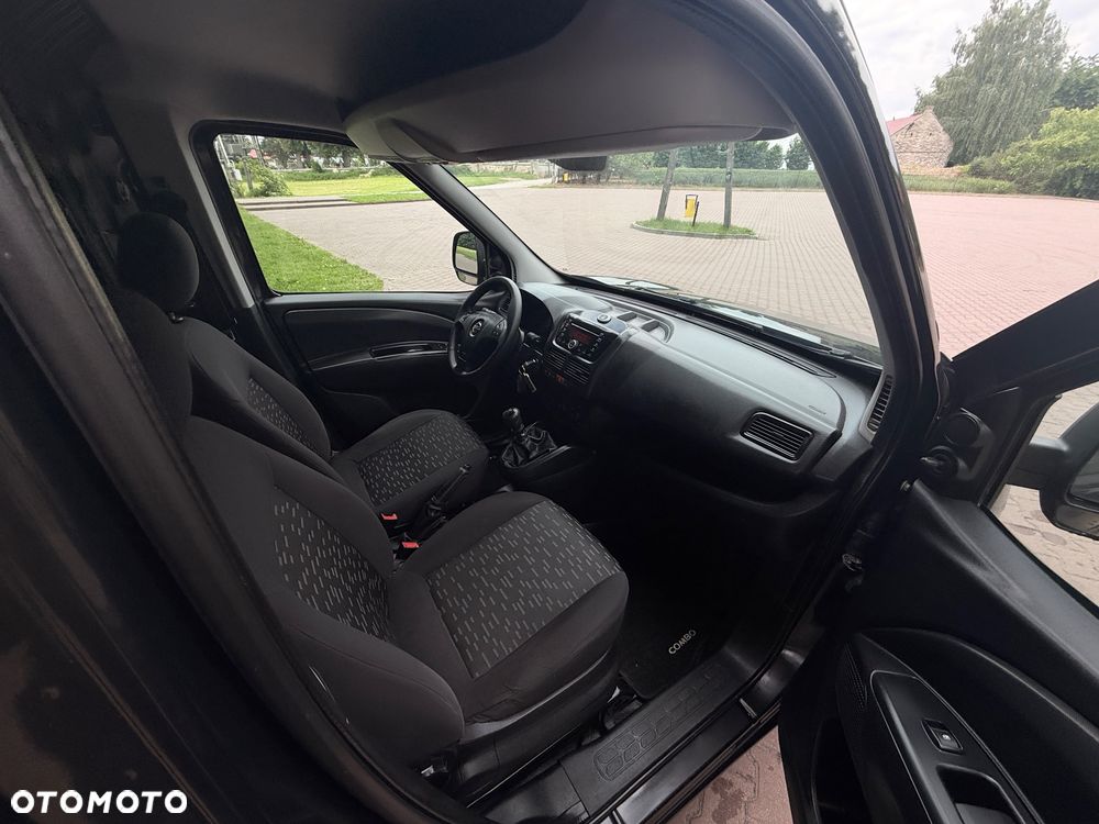 Opel Combo - 26