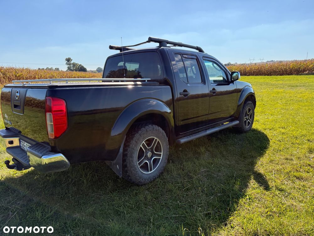 Nissan Navara 2.5 D Platinum - 6