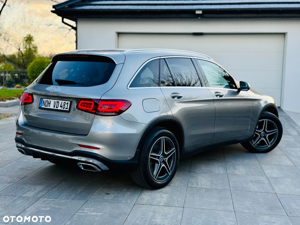 Mercedes-Benz GLC 200 4Matic 9G-TRONIC AMG Line - 39