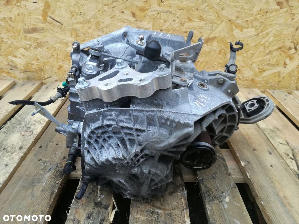 Fiat 500 L skrzynia biegów C63563521 Manualna 6 biegów 1.6 Manualna 2014 - 3