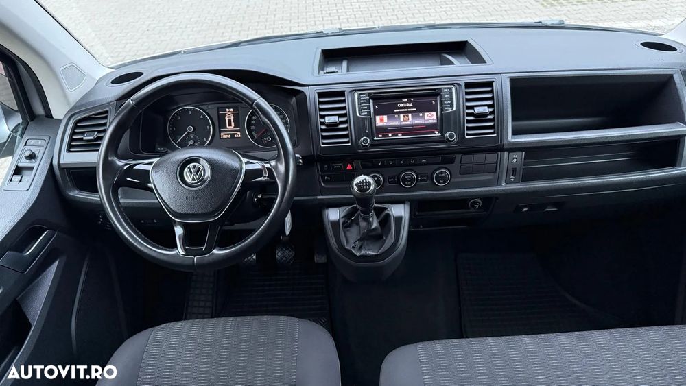 Volkswagen Caravelle - 6