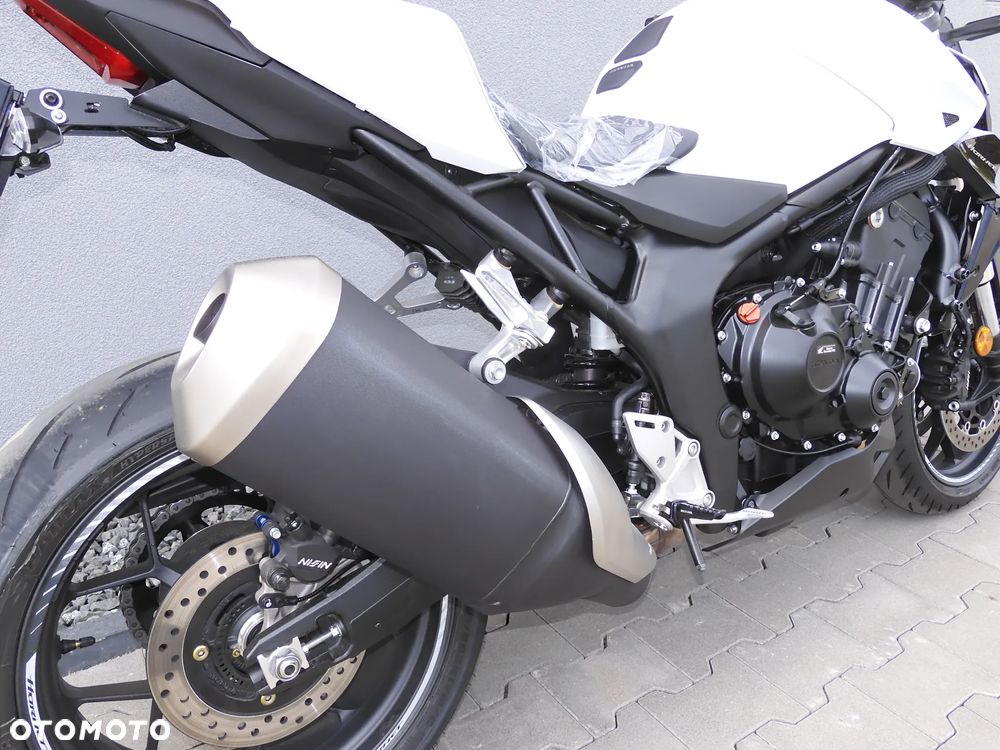 Honda Hornet - 12