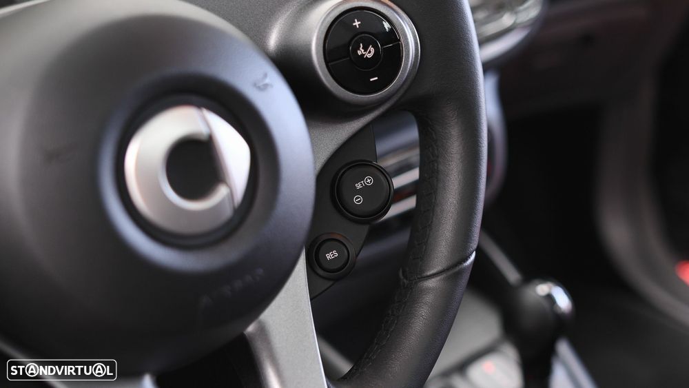 Smart Fortwo Cabrio EQ passion - 41