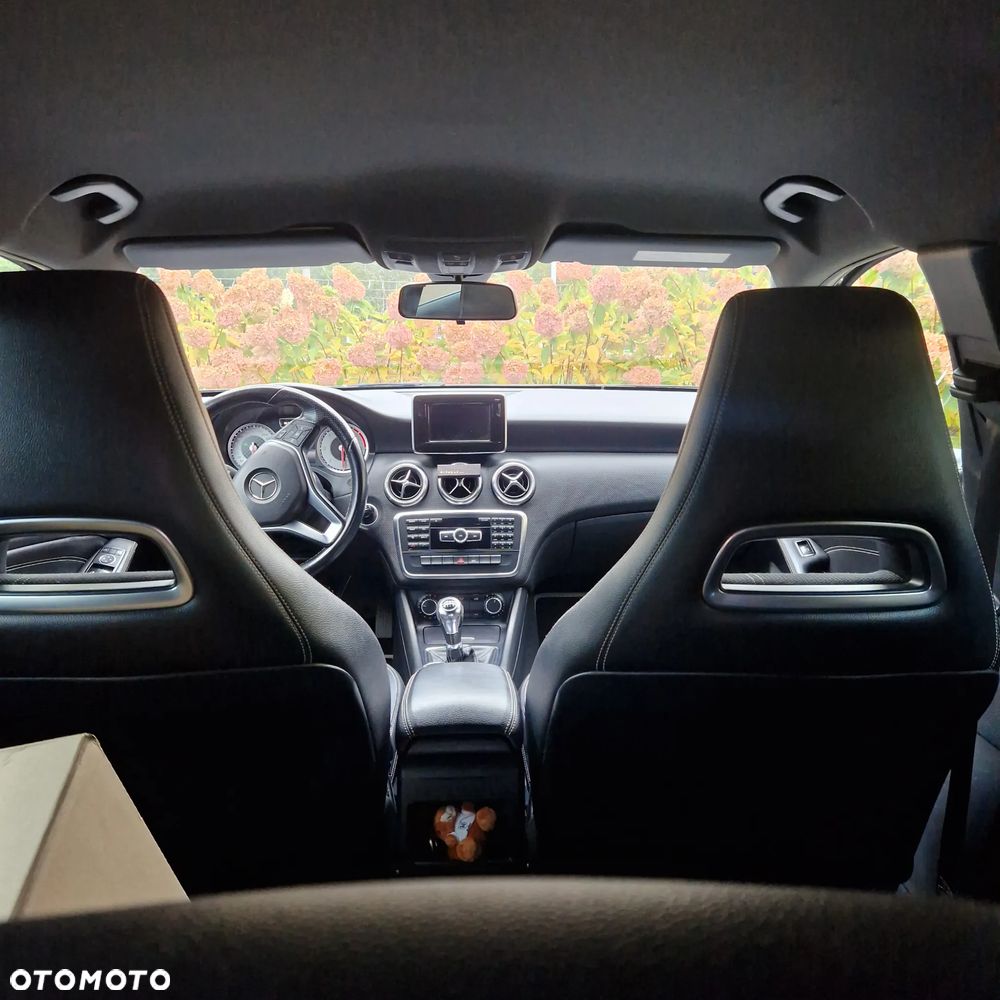 Mercedes-Benz Klasa A 180 d BlueEff Edition - 15