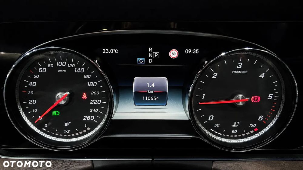 Mercedes-Benz Klasa E 220 d 4-Matic Business Edition 9G-TRONIC - 17
