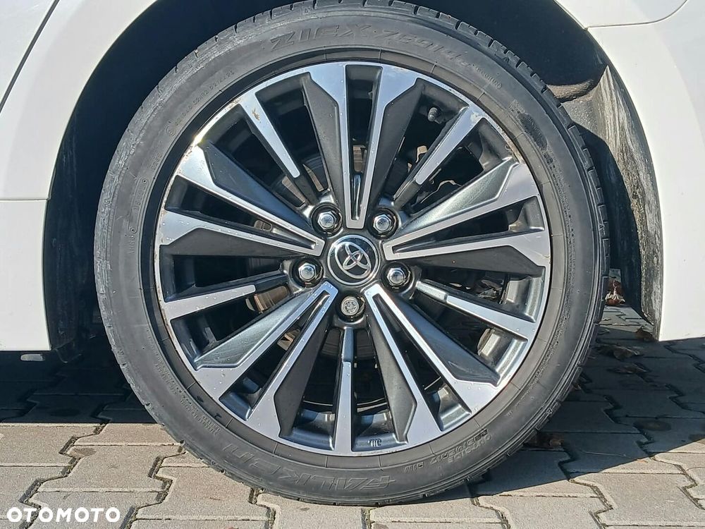 Toyota Corolla 1.8 Hybrid Style - 38