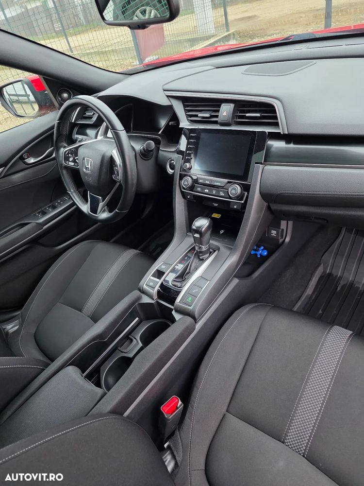 Honda Civic 1.5 VTEC Turbo CVT Sport - 9