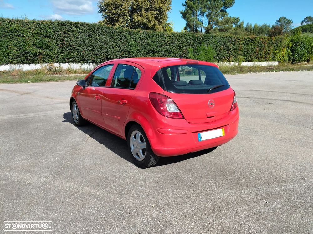 Opel Corsa 1.3 CDTi Enjoy EcoFLEX - 19