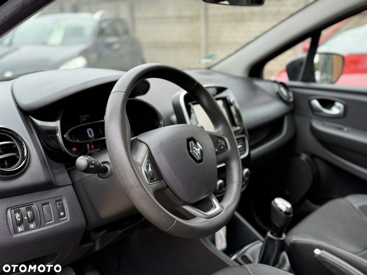 Renault Clio - 14