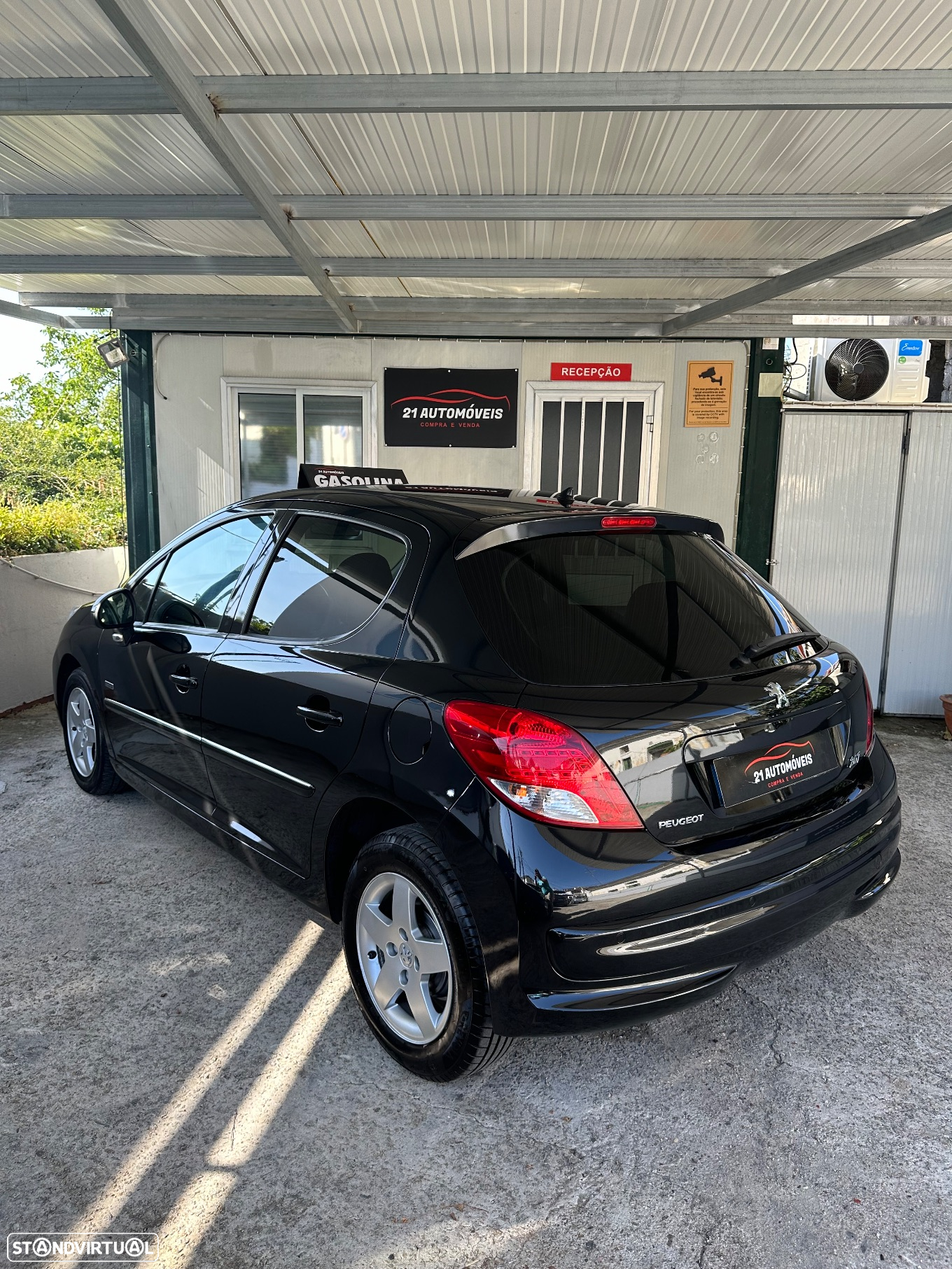 Peugeot 207 1.4 16V SE Sportium - 12