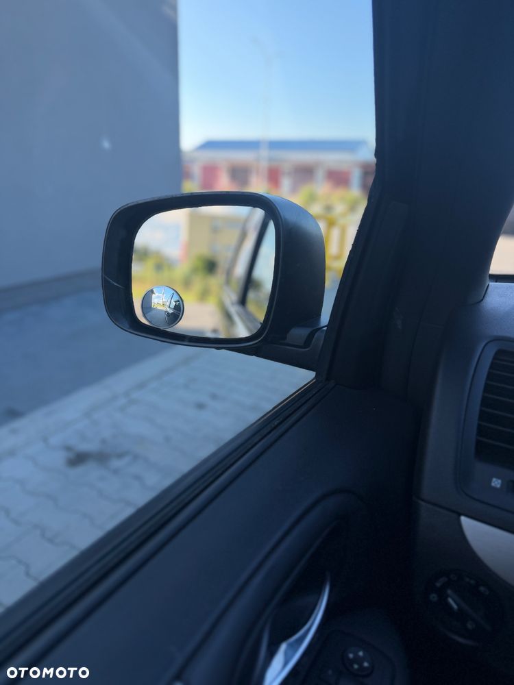 Dodge Grand Caravan - 19