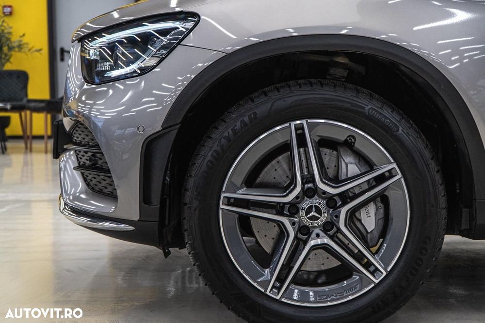 Mercedes-Benz GLC Coupe 300 de 4Matic 9G-TRONIC AMG Line Plus - 40