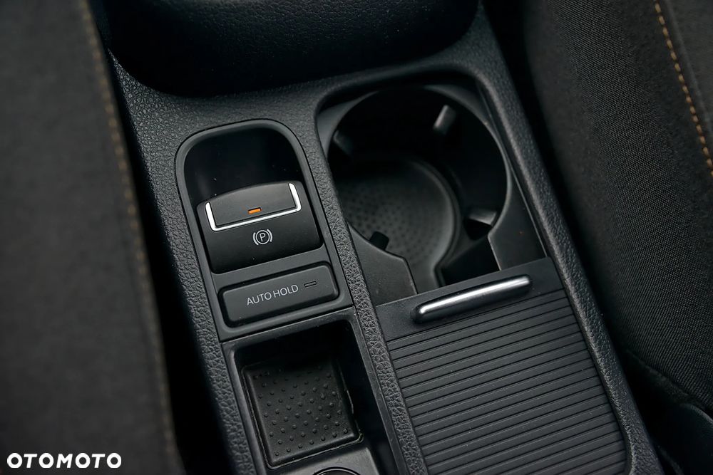 Volkswagen Sharan 2.0 TDI DSG BlueMotion Technology Life - 26