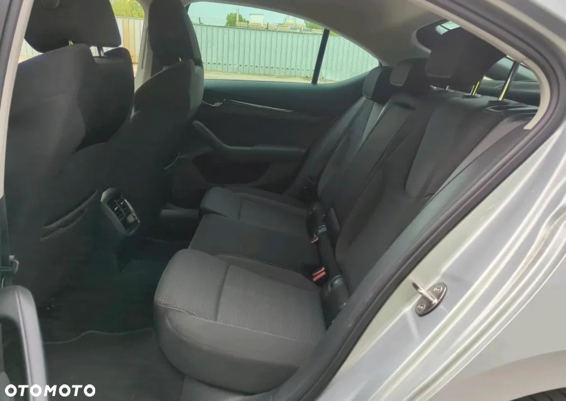 Skoda Octavia 2.0 TDI Ambition - 8