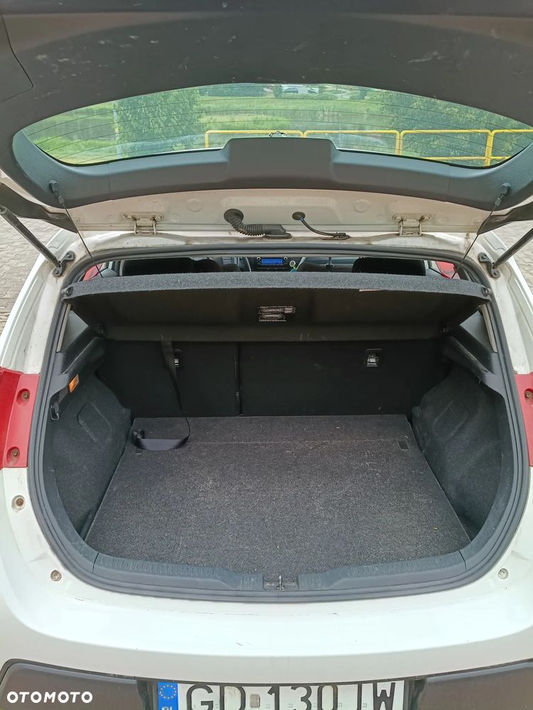 Toyota Auris 1.4 D-4D Active - 5