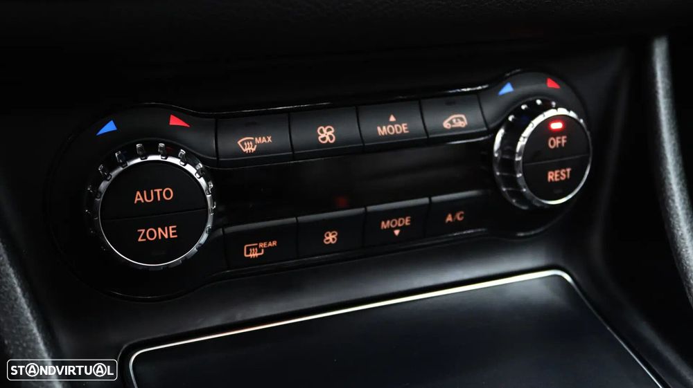 Mercedes-Benz CLA 220 d Shooting Brake AMG Line Aut. - 17