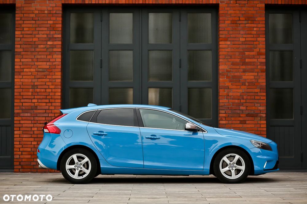 Volvo V40 D3 R-Design - 2