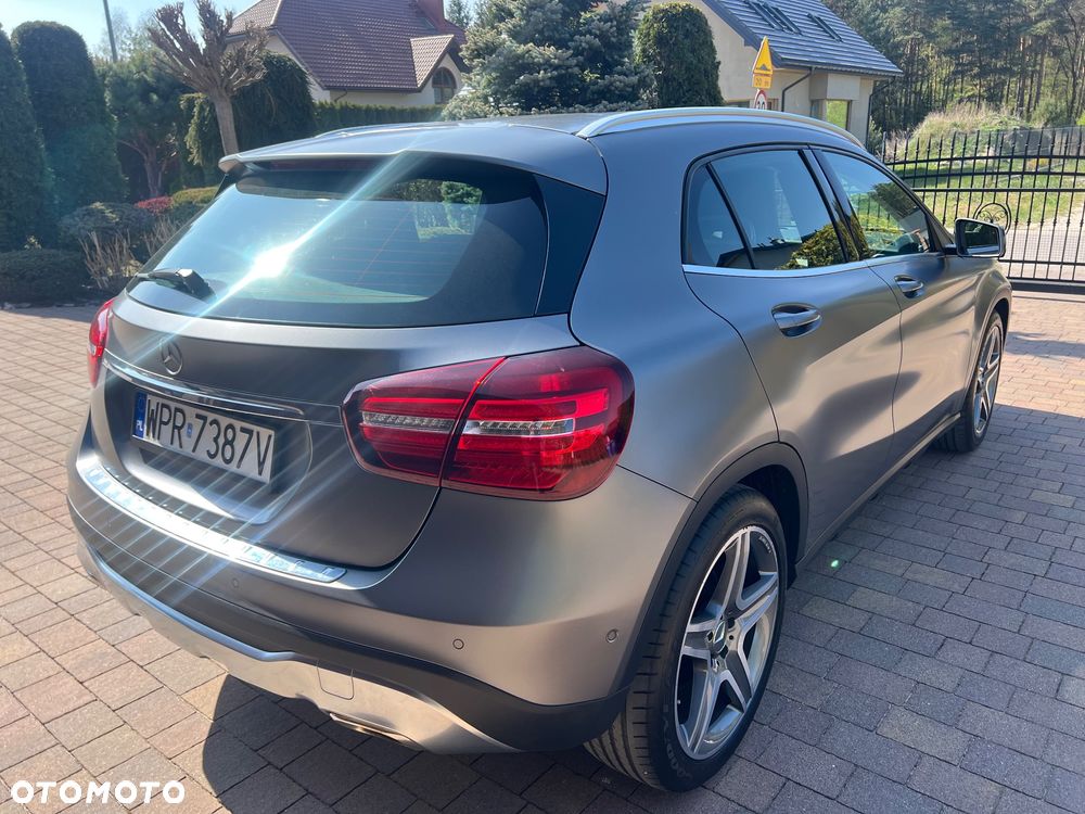 Mercedes-Benz GLA 200 7G-DCT AMG Line - 8