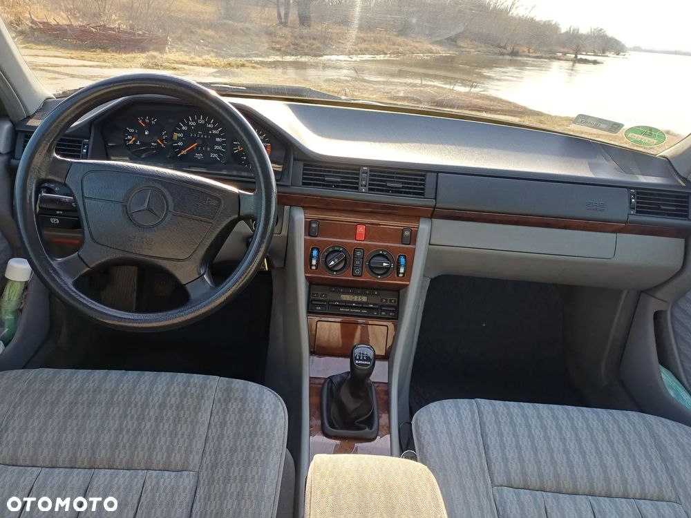 Mercedes-Benz W124 (1984-1993) - 4