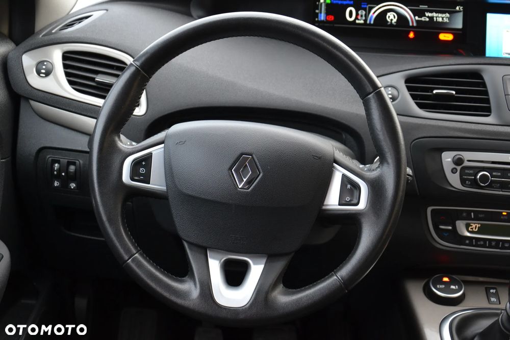 Renault Scenic dCi 110 Xmod Paris - 25