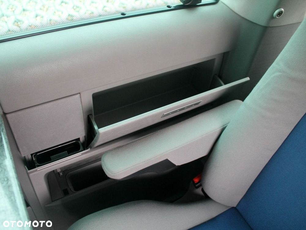 Volkswagen Multivan - 40