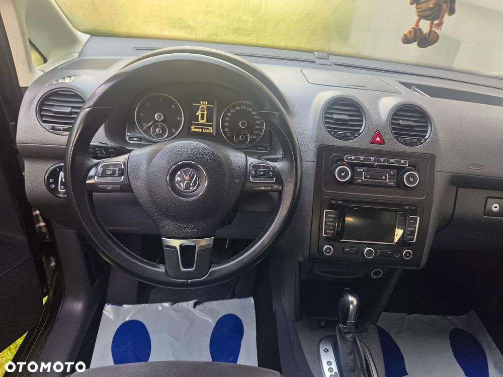 Volkswagen Caddy Highline DSG - 19