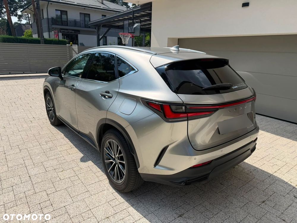 Lexus NX 350h Prestige 2WD - 11
