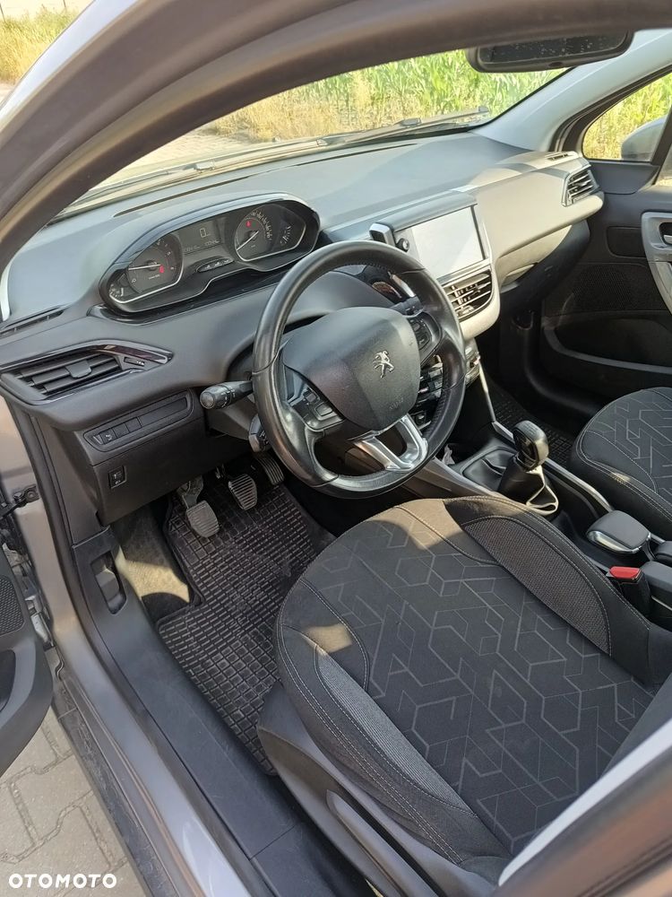 Peugeot 2008 1.6 BlueHDi Allure - 8