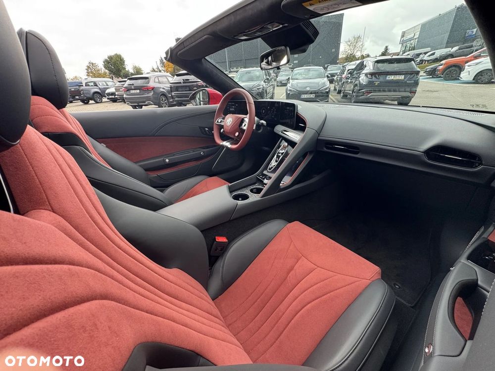 MG Cyberster - 16