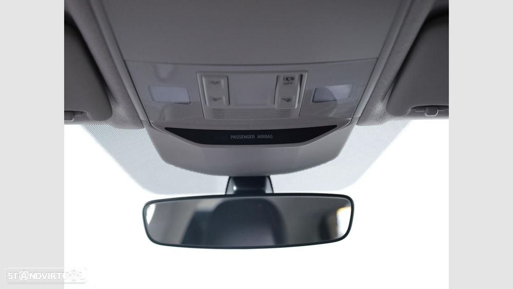 Skoda Fabia 1.0 TSI Selection DSG - 18