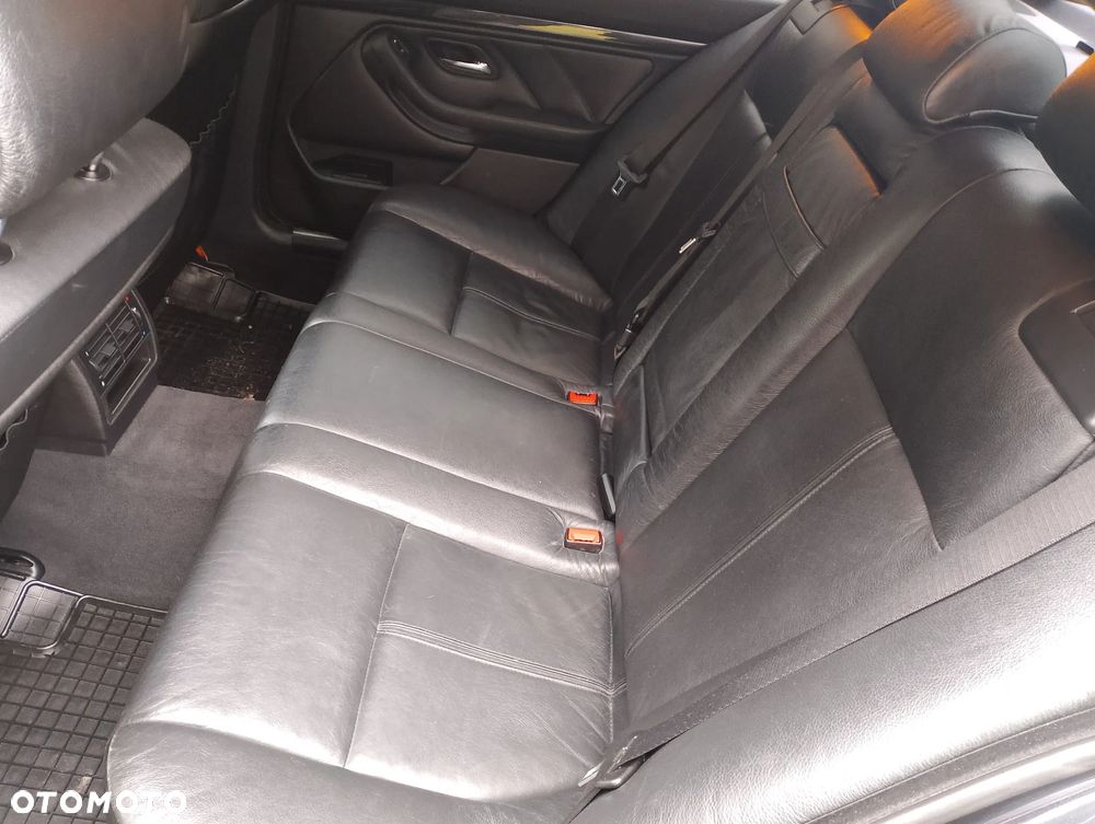 BMW Seria 5 520i - 18