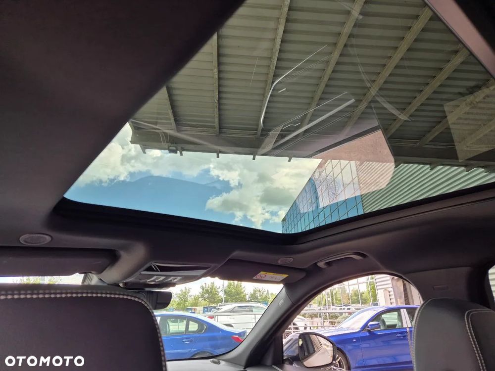 Jaguar F-Pace D200 AWD R-Dynamic SE - 17