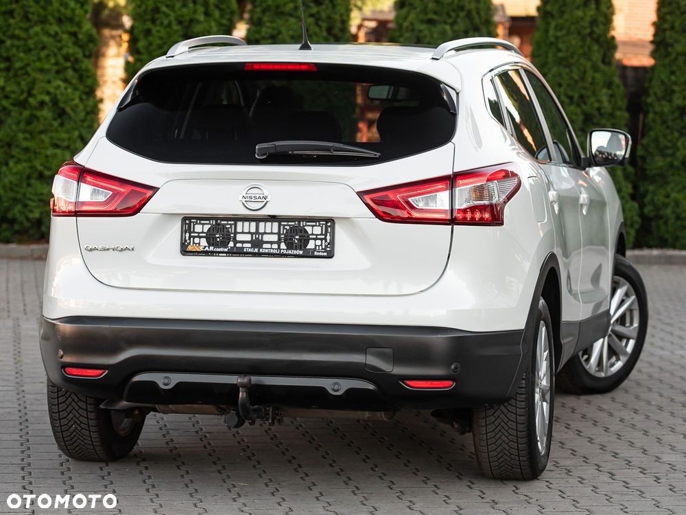 Nissan Qashqai 1.2 DIG-T N-Connecta EU6 - 10