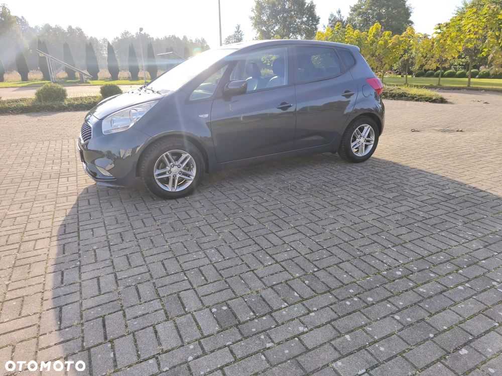 Kia Venga - 4